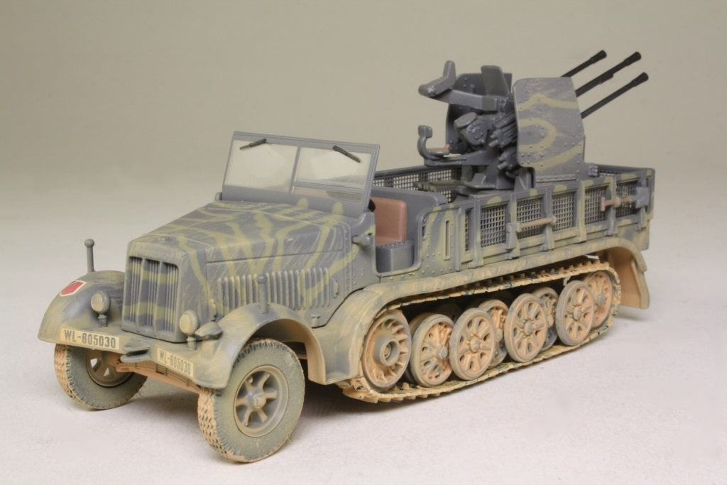 CORGI SD.KFZ.7/1 KRAUSS-MAFFEI  HALF TRACK FRANCE 1944