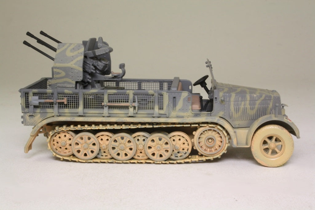 CORGI SD.KFZ.7/1 KRAUSS-MAFFEI  HALF TRACK FRANCE 1944