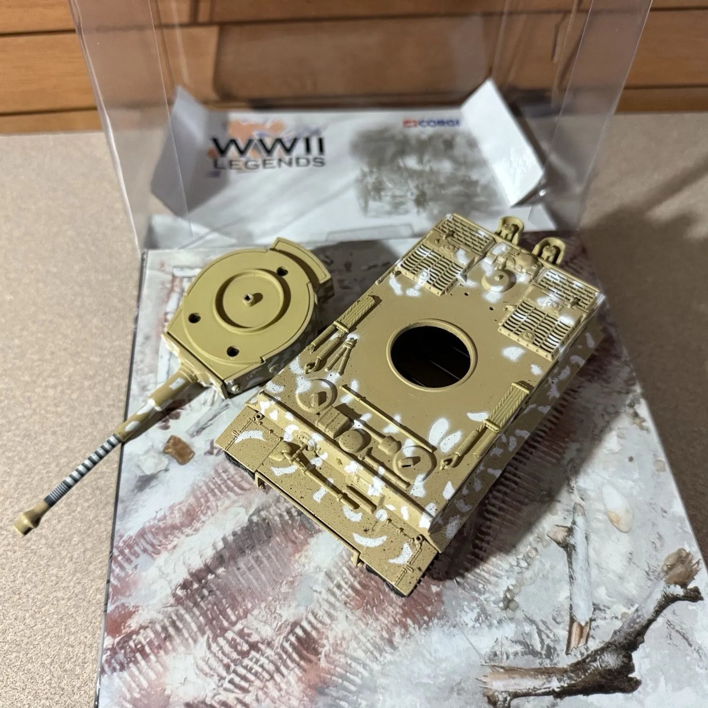 CORGI TIGER 1 TANK AUSF H RUSSIAN FRONT