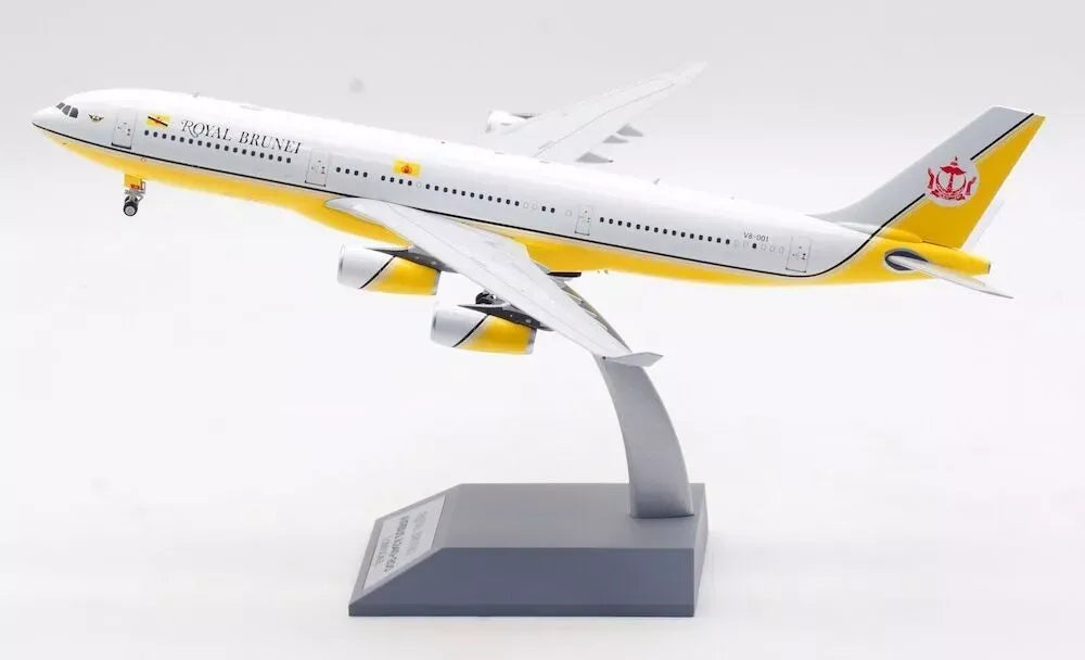 WB MODELS A340-212 ROYAL BRUNEI AIRLINES  REG: V8-001