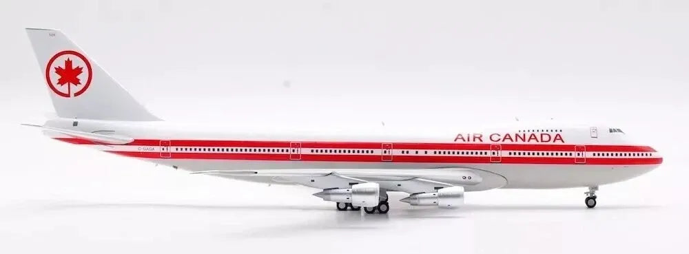 WB MODELS B747-233BM AIR CANADA REG: C-GAGA
