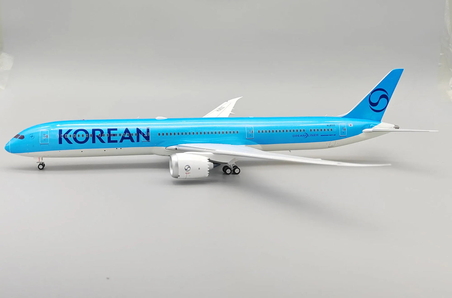 WB MODELS B787-10 DREAMLINER KOREAN AIR REG: HL8515