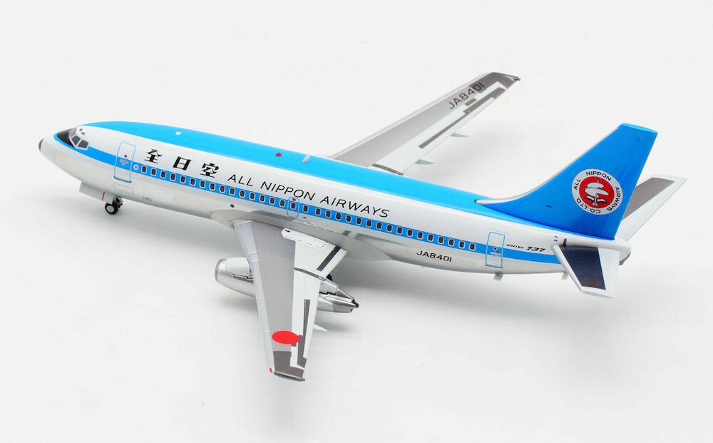 AVIATION 200 B737-281 ANA REG: JA8401