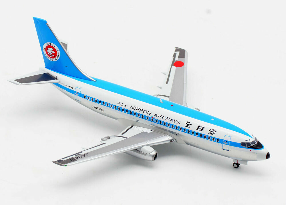 AVIATION 200 B737-281 ANA REG: JA8401