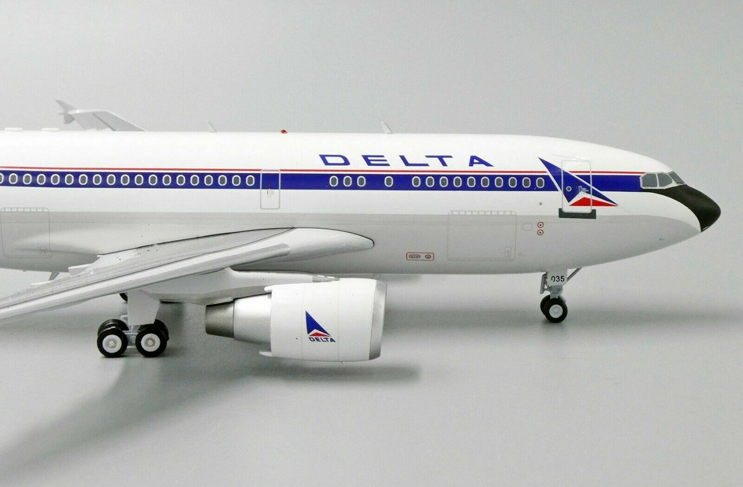 WB MODELS A310-324/ET DELTA AIR LINES REG: N835AB