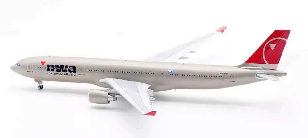 WB MODELS A330-323 NORTHWEST AIRLINES REG: N806NW