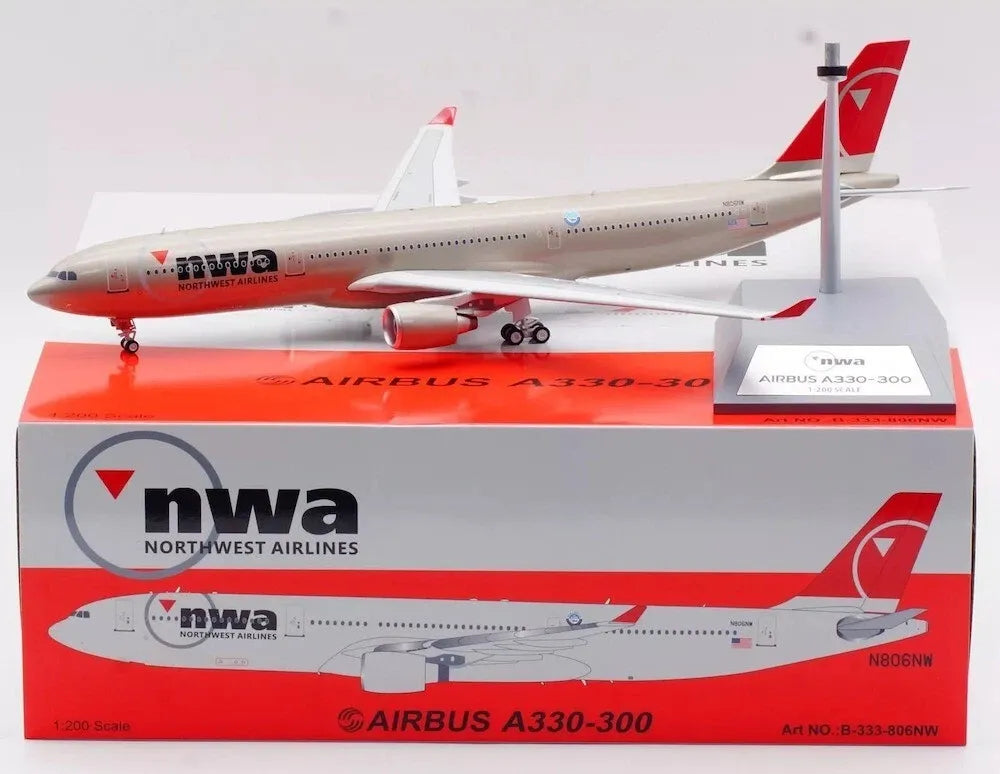 WB MODELS A330-323 NORTHWEST AIRLINES REG: N806NW