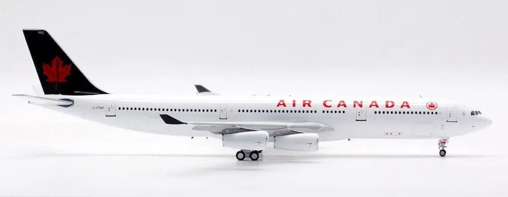 WB MODELS A340-300 AIR CANADA REG: C-FTNP