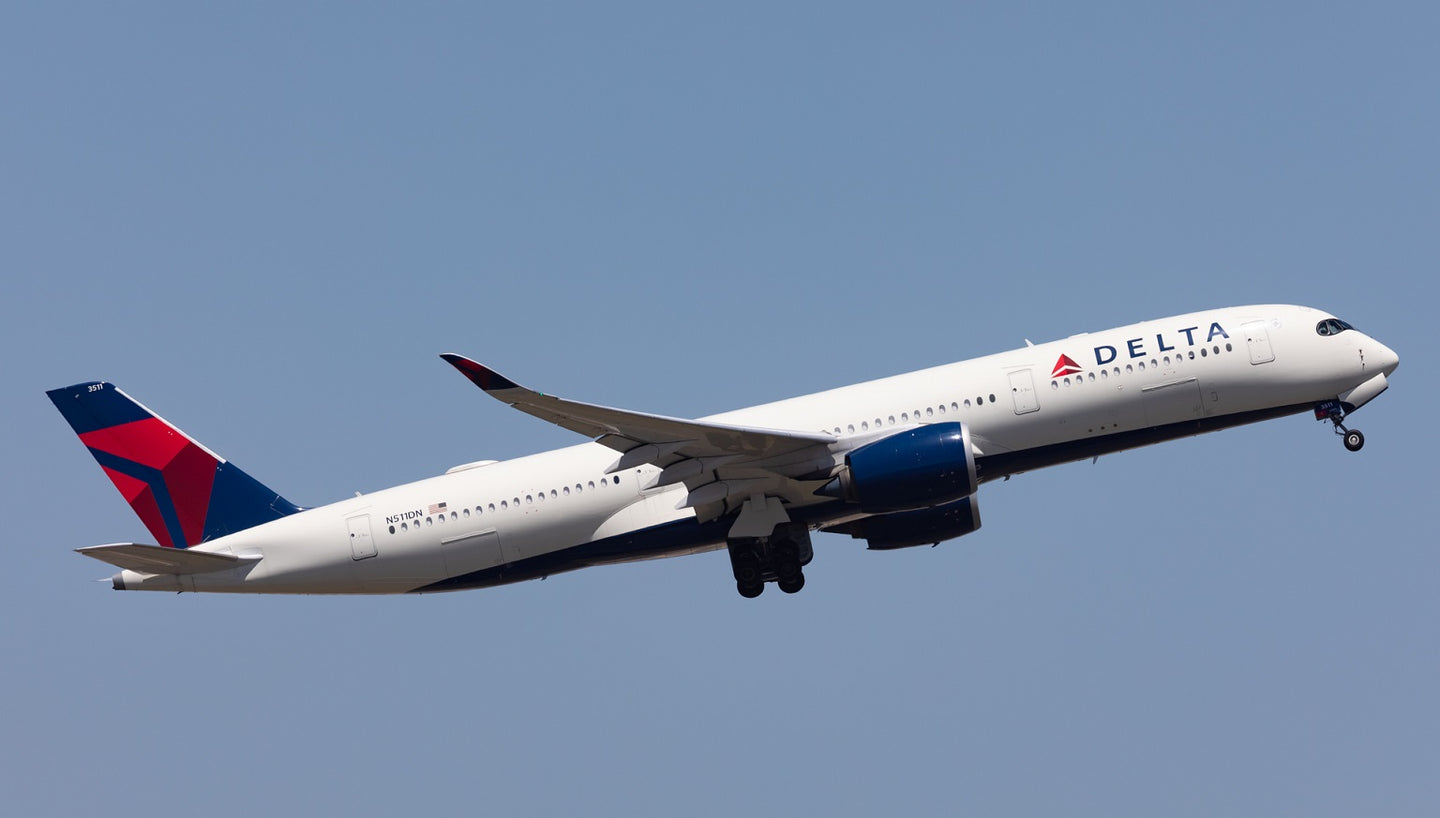 WB MODELS A350-941 DELTA AIR LINES (FLAPS UP) REG: N511DN