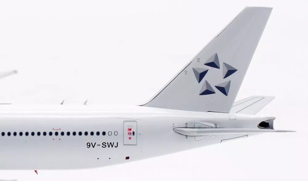 WB MODELS B777-312/ER SINGAPORE AIRLINES "STAR ALLIANCE" REG: 9V-SWJ