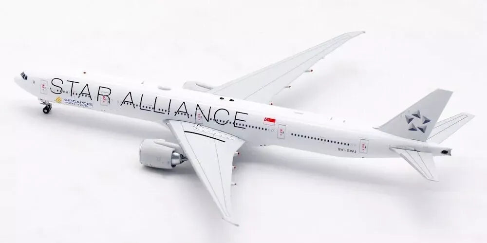 WB MODELS B777-312/ER SINGAPORE AIRLINES "STAR ALLIANCE" REG: 9V-SWJ