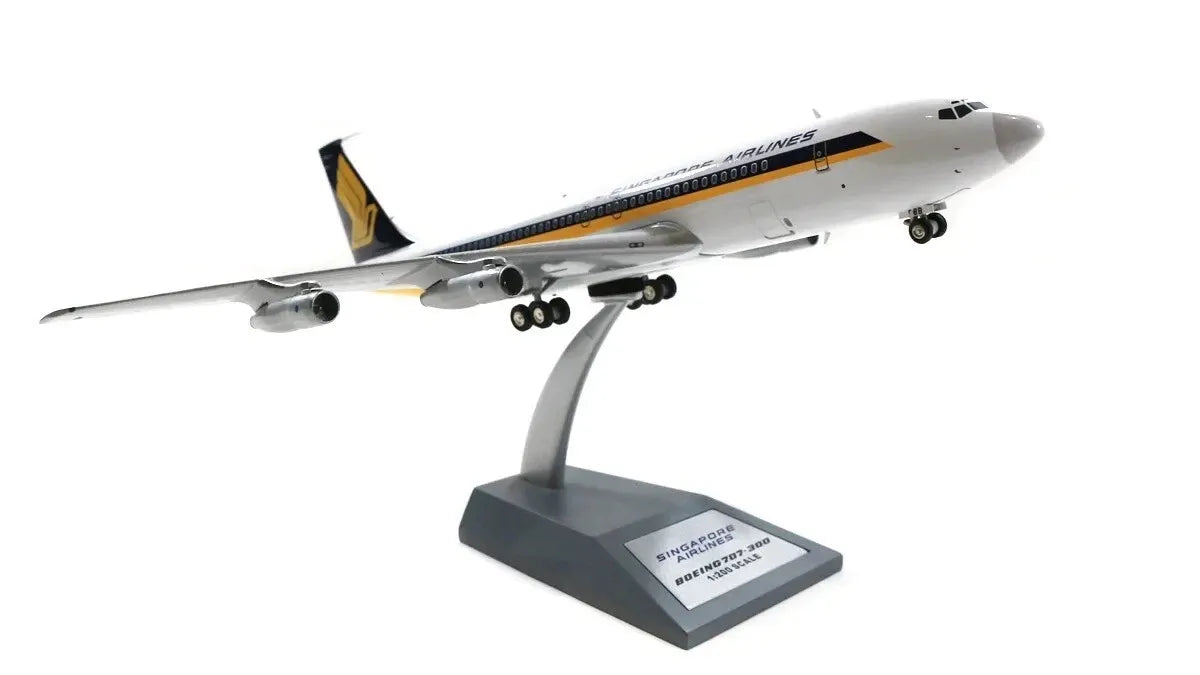 WB MODELS B707-312B SINGAPORE AIRLINES REG: 9V-BBB