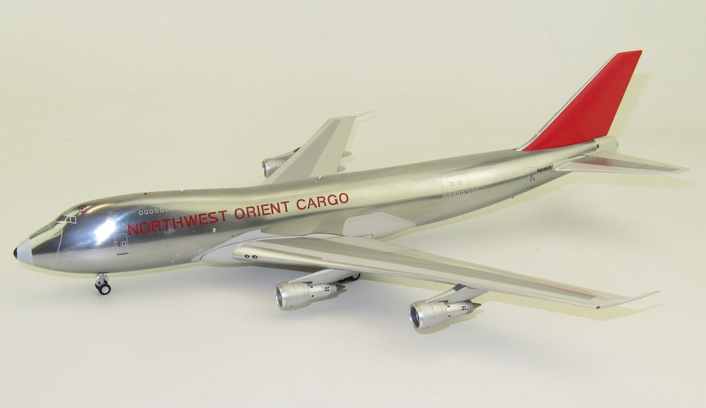 WB MODELS B747-200 NORTHWEST ORIENT CARGO REG: N619US