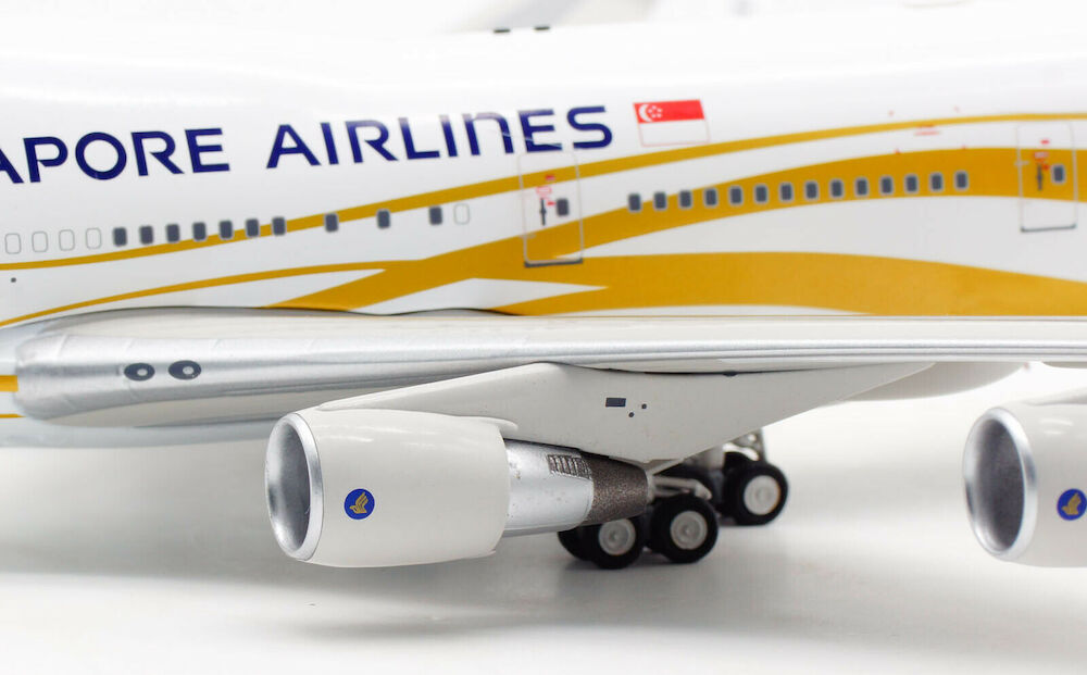 WB MODELS B747-400 SINGAPORE AIRLINES REG: 9V-SMZ