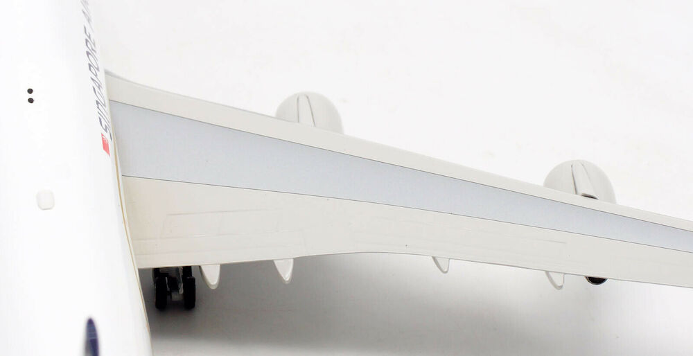 WB MODELS B747-400 SINGAPORE AIRLINES REG: 9V-SMZ