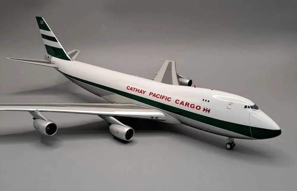 WB MODELS B747-267F  1/200 CATHAY PACIFIC AIRWAYS CARGO REG: VR-HVY