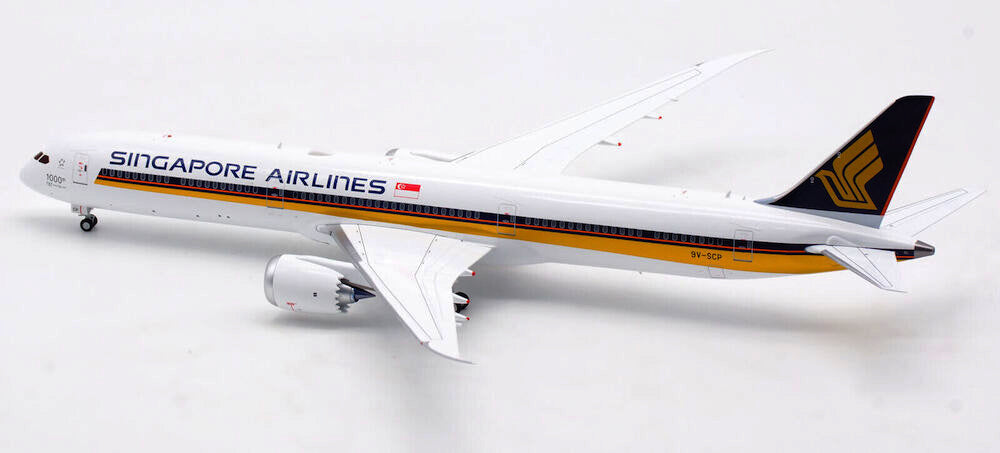 WB MODELS B787-10 SINGAPORE AIRLINES REG: 9V-SCP