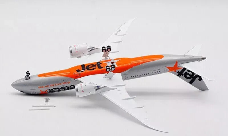 WB MODELS B787-8 JETSTAR AIRWAYS REG: VH-VKH