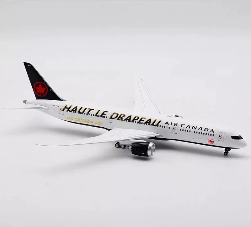 WB MODELS B787-9 AIR CANADA "FLY THE FLAG" REG: C-FVLQ