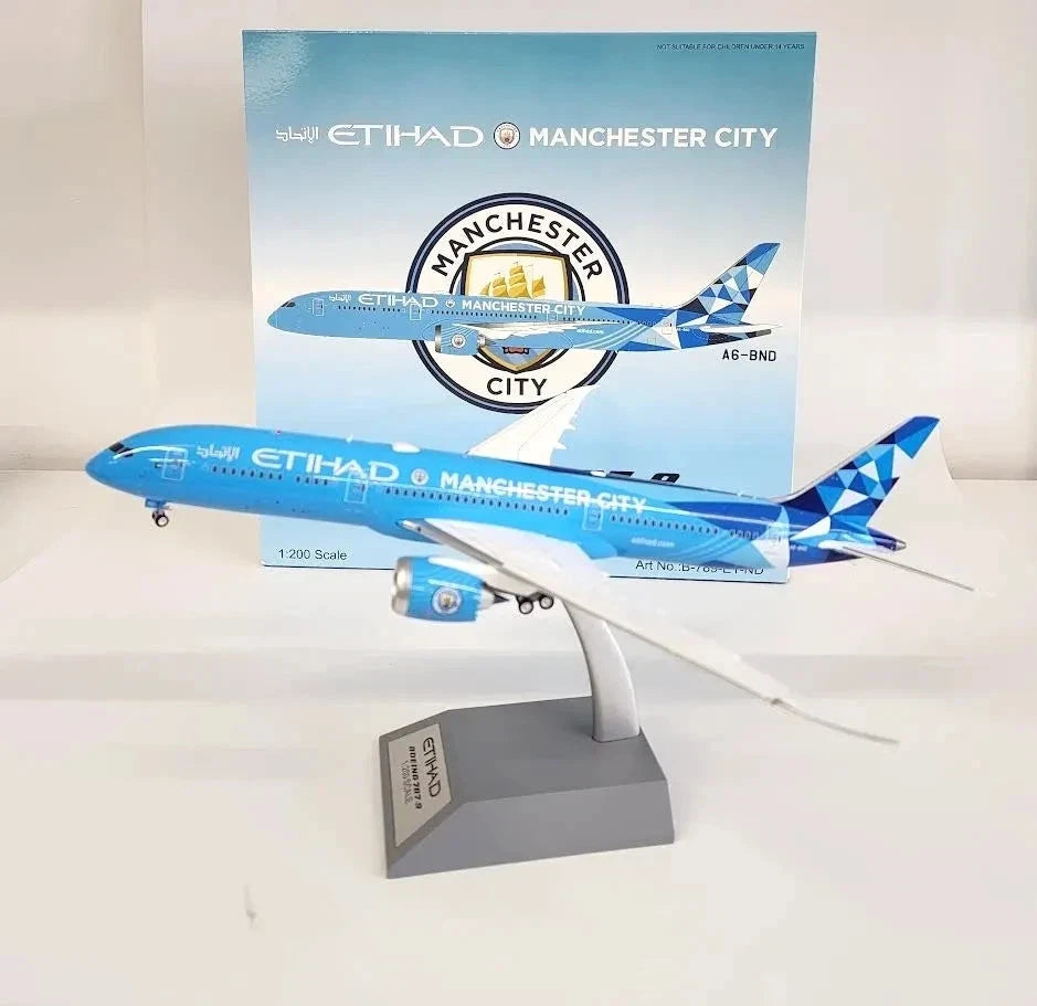 WB MODELS B787-9 DREAMLINER ETIHAD AIRWAYS "MANCHESTER CITY" REG: A6-BND