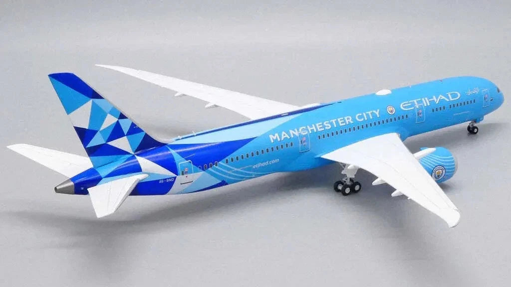 WB MODELS B787-9 DREAMLINER ETIHAD AIRWAYS "MANCHESTER CITY" REG: A6-BND