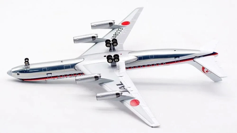 WB MODELS DC-8-62 JAPAN AIR LINES REG:JA8033