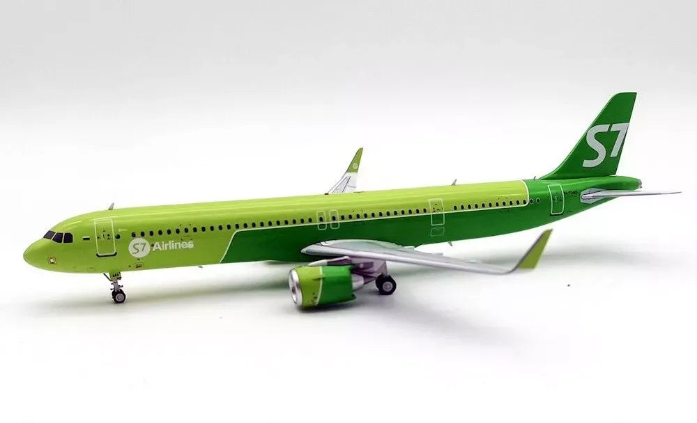 WB MODELS A321-271S7 SIBERIA AIRLINES REG: RA-73443