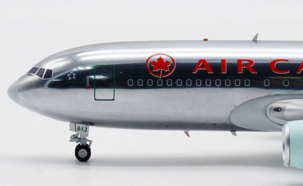 WB MODELS B767-233/ER AIR CANADA REG: C-GDSP