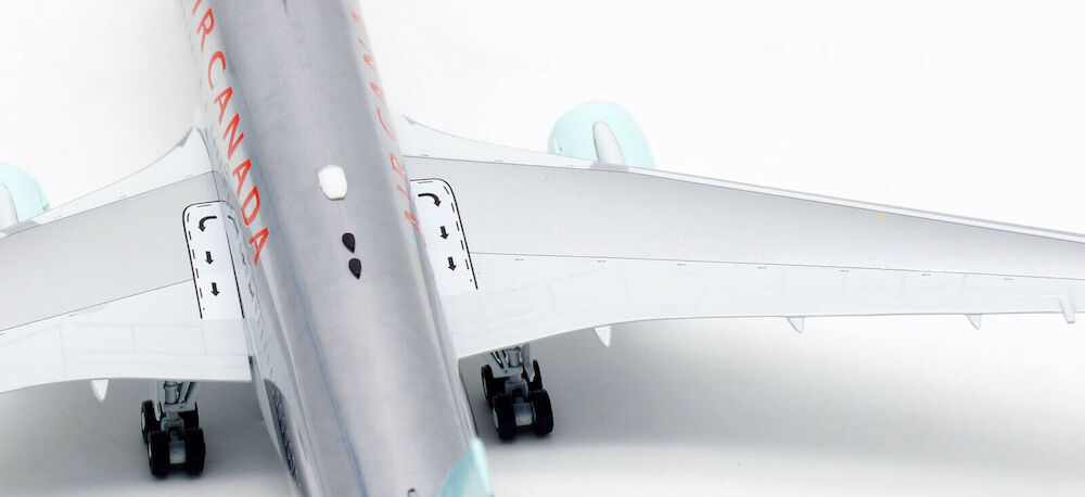 WB MODELS B767-233/ER AIR CANADA REG: C-GDSP
