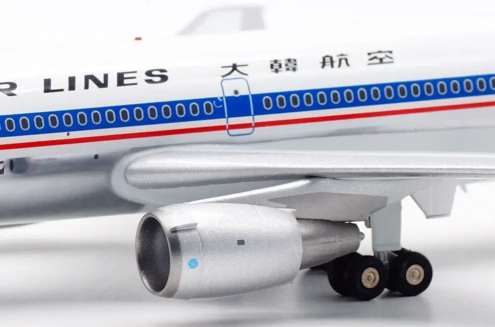 WB MODELS DC-10-30 KOREAN AIR LINES REG: HL7137