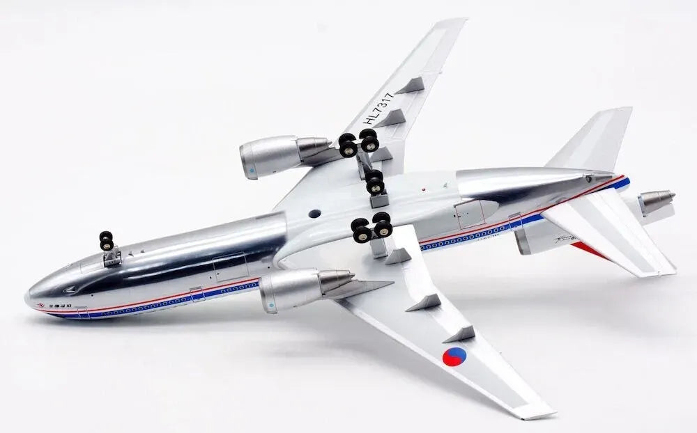 WB MODELS DC-10-30 KOREAN AIR LINES REG: HL7137