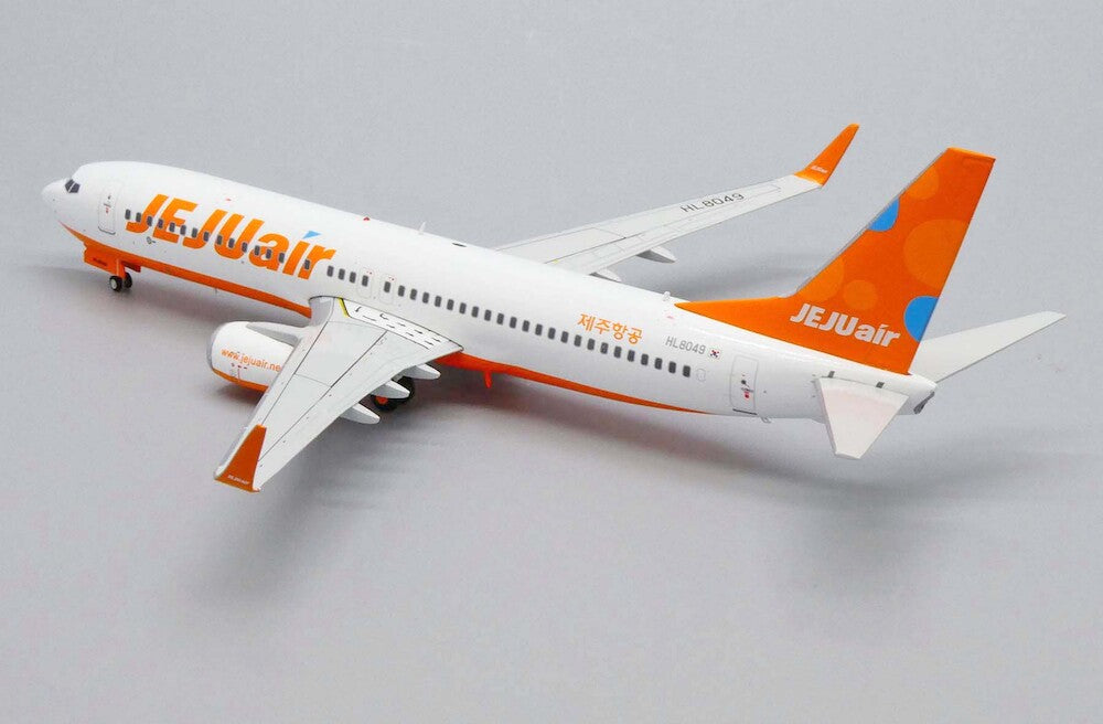 JC WINGS B737-800 JEJU AIR REG: HL8049