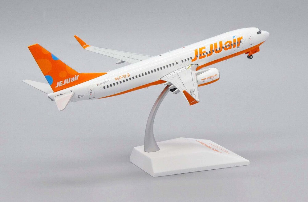 JC WINGS B737-800 JEJU AIR REG: HL8049