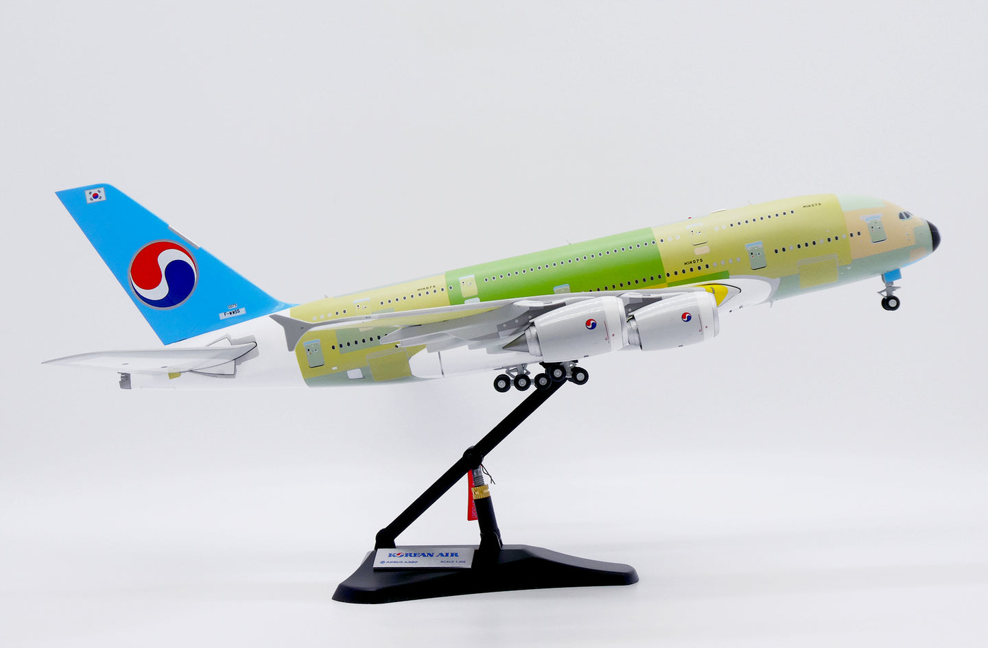 JC WINGS A380 KOREAN AIR "BARE METAL" REG: F-WWSS