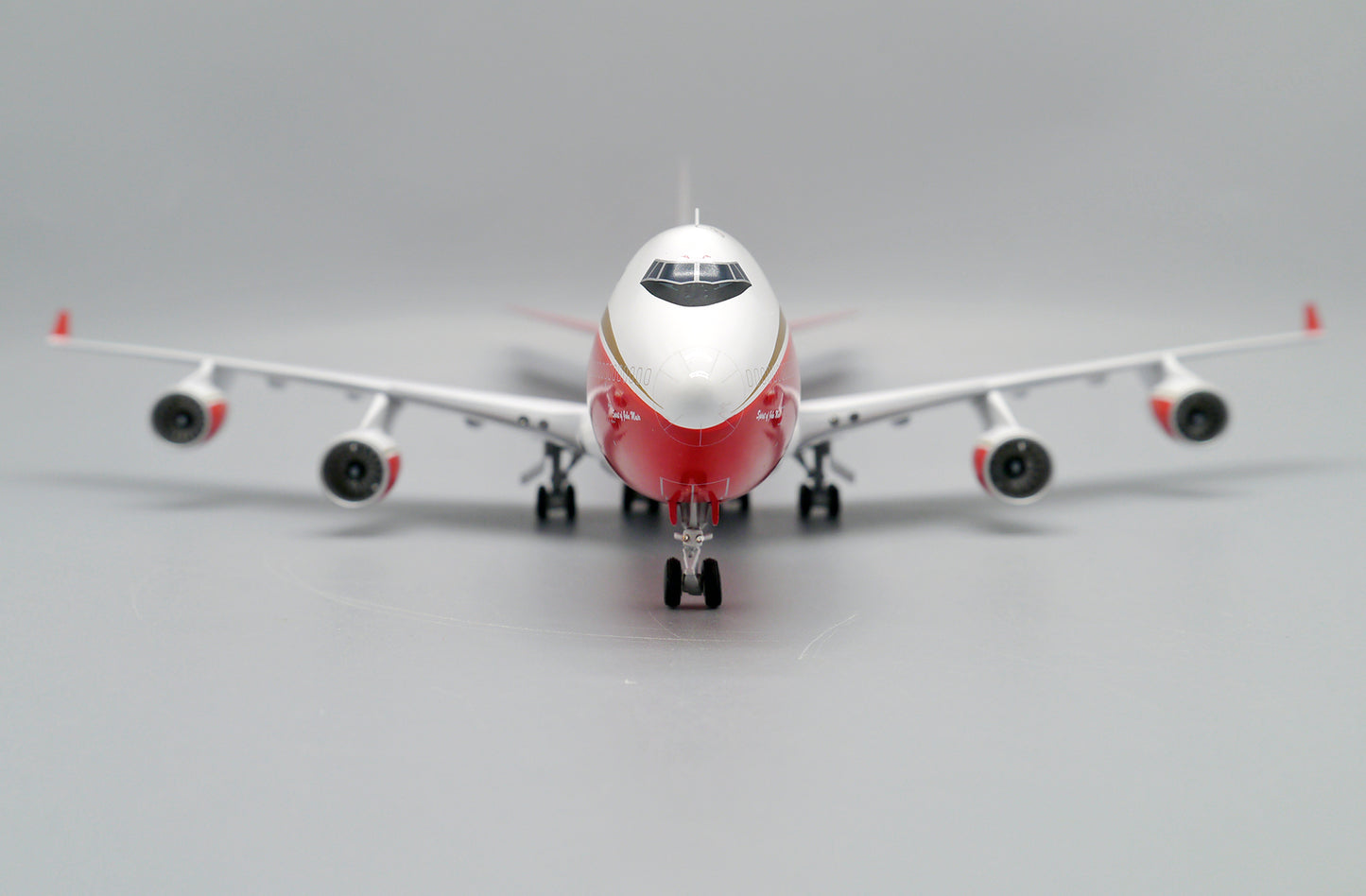 JCWINGS B747-400(BCF) GLOBAL SUPER TANKER SERVICES REG: N744ST