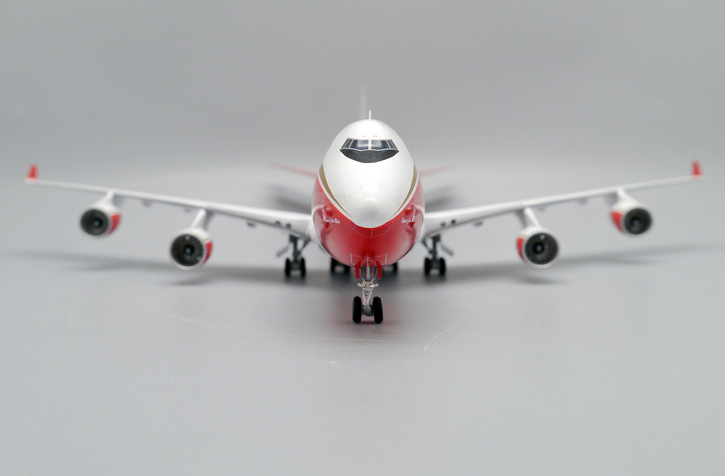 JCWINGS B747-400(BCF) GLOBAL SUPER TANKER SERVICES REG: N744ST