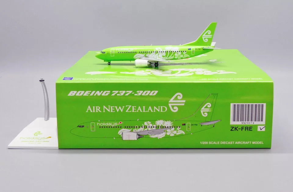 JCWINGS B737-300 AIR NEW ZEALAND "HOLIDAYS" REG: ZK-FRE