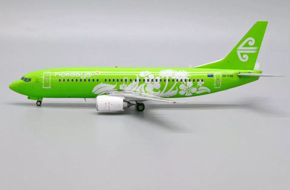 JCWINGS B737-300 AIR NEW ZEALAND "HOLIDAYS" REG: ZK-FRE