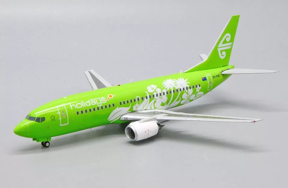 JCWINGS B737-300 AIR NEW ZEALAND "HOLIDAYS" REG: ZK-FRE