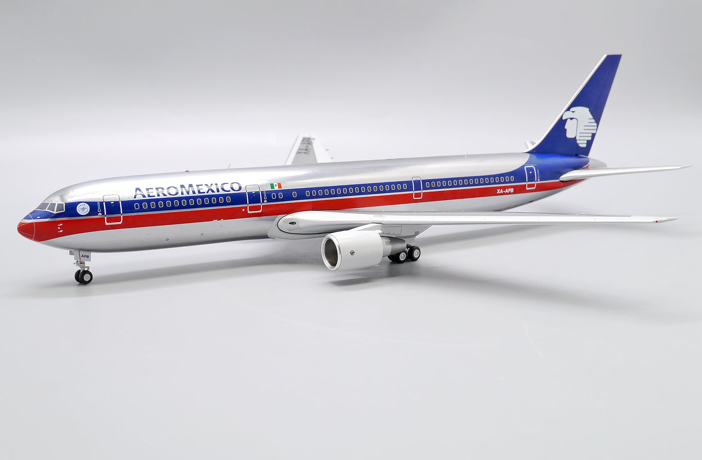 JC WINGS B767-300ER AEROMEXICO "OLD COLOURS" (POLISHED) REG: XA-APB
