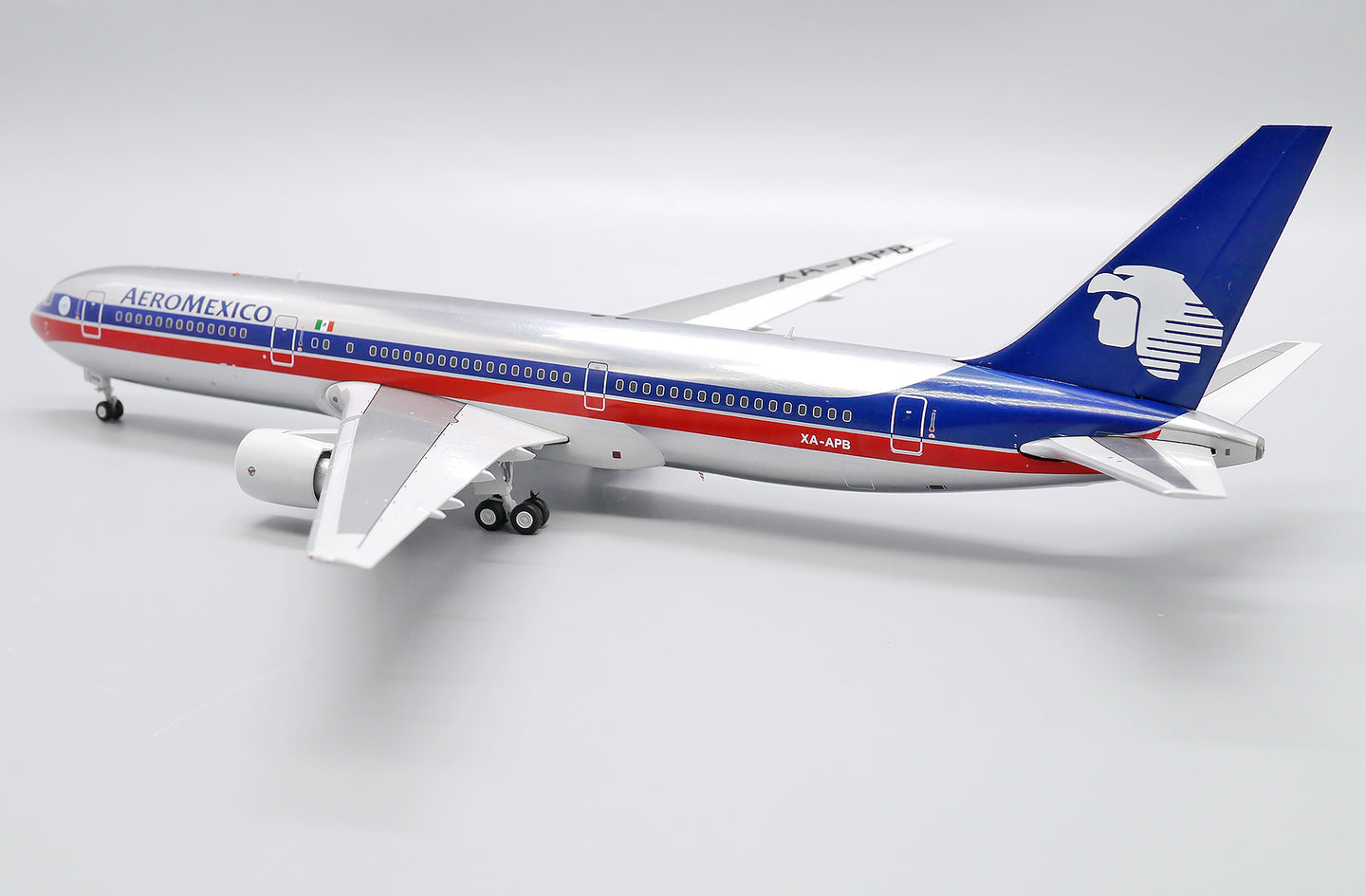 JC WINGS B767-300ER AEROMEXICO "OLD COLOURS" (POLISHED) REG: XA-APB