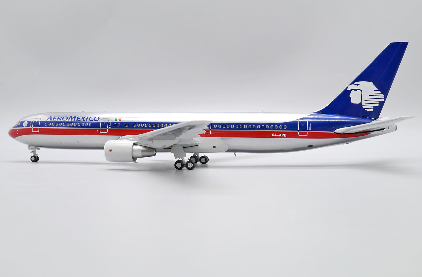 JC WINGS B767-300ER AEROMEXICO "OLD COLOURS" (POLISHED) REG: XA-APB