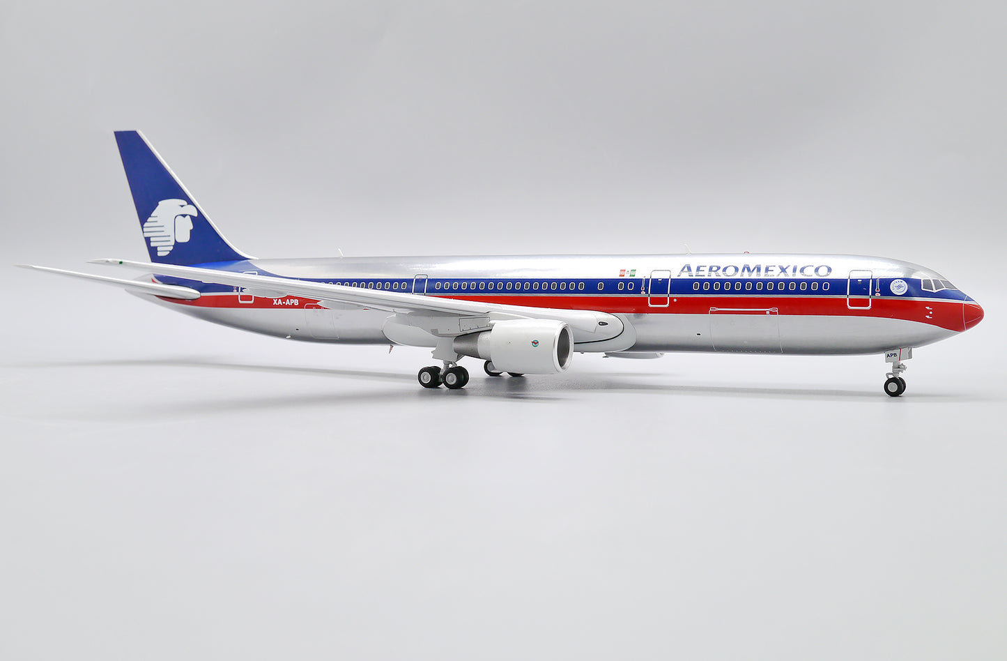 JC WINGS B767-300ER AEROMEXICO "OLD COLOURS" (POLISHED) REG: XA-APB