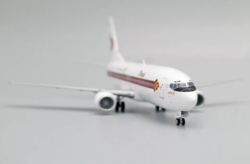 JC WINGS B737-400 THAI AIRWAYS "THE KINGS 72ND CELEBRATION" REG: HS-TDJ