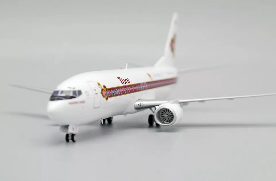 JC WINGS B737-400 THAI AIRWAYS "THE KINGS 72ND CELEBRATION" REG: HS-TDJ