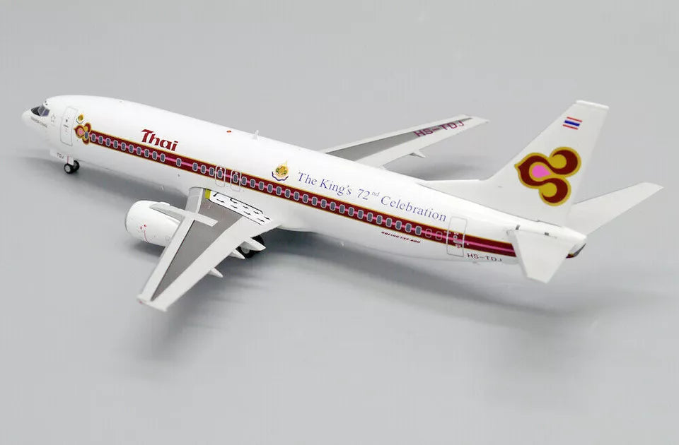 JC WINGS B737-400 THAI AIRWAYS "THE KINGS 72ND CELEBRATION" REG: HS-TDJ