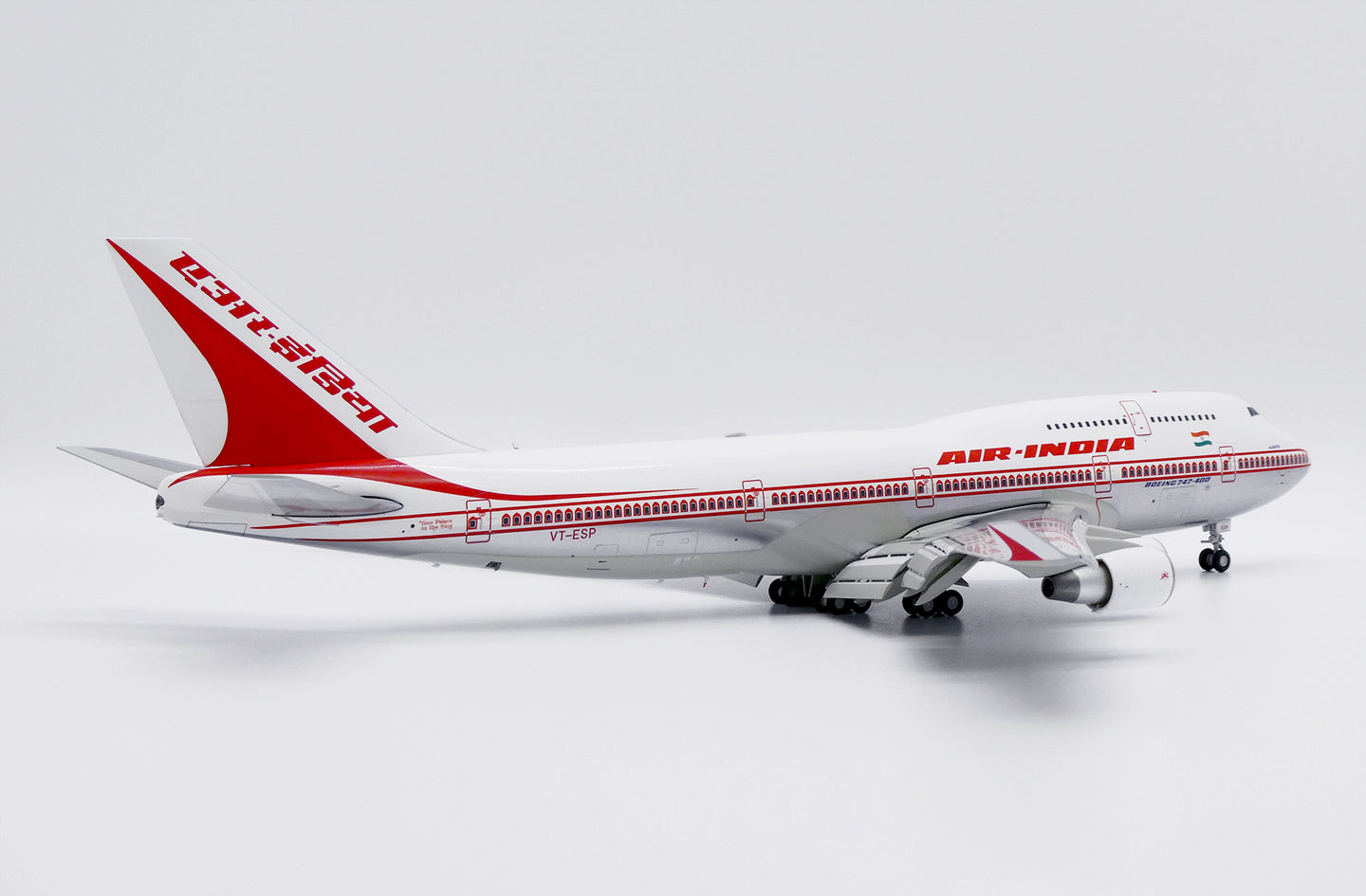 JC WINGS B747-400 AIR INDIA (POLISHED) (FLAPS DOWN) REG: VT-ESP