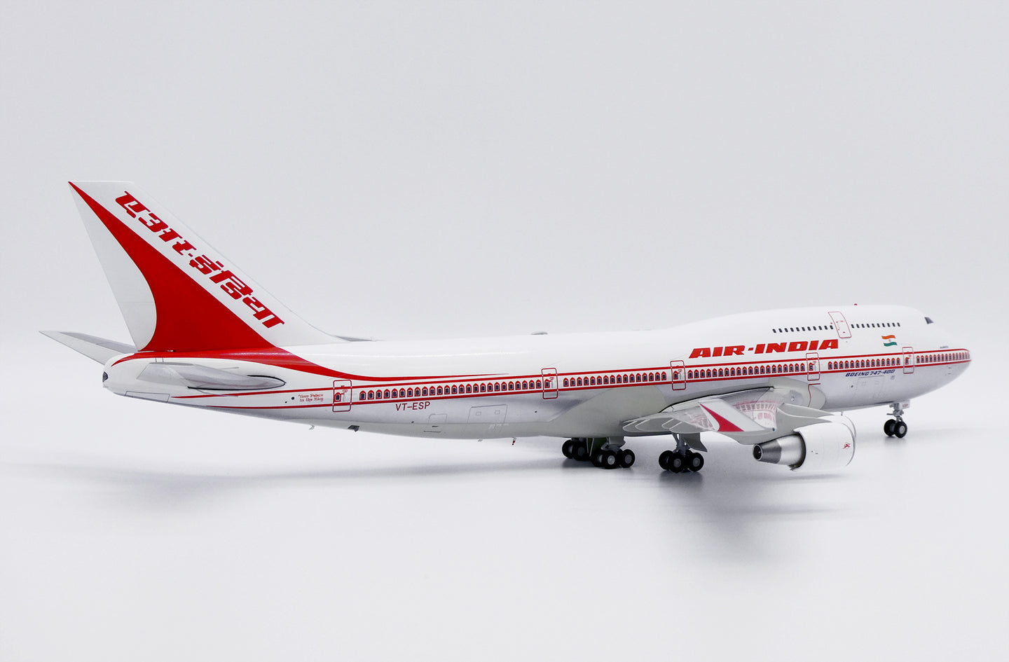 JC WINGS B747-400  AIR INDIA (POLISHED) REG: VT-ESP