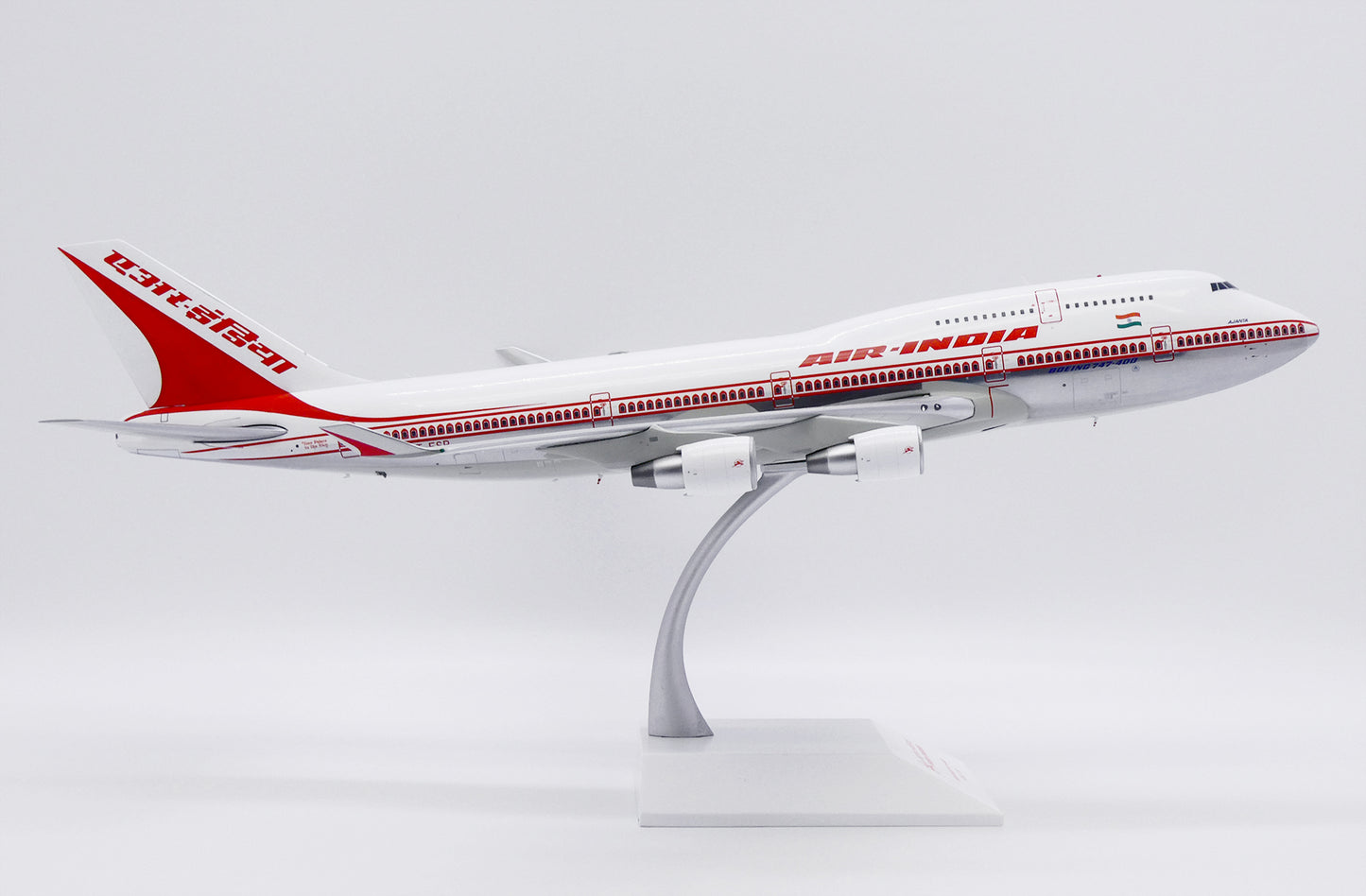 JC WINGS B747-400  AIR INDIA (POLISHED) REG: VT-ESP