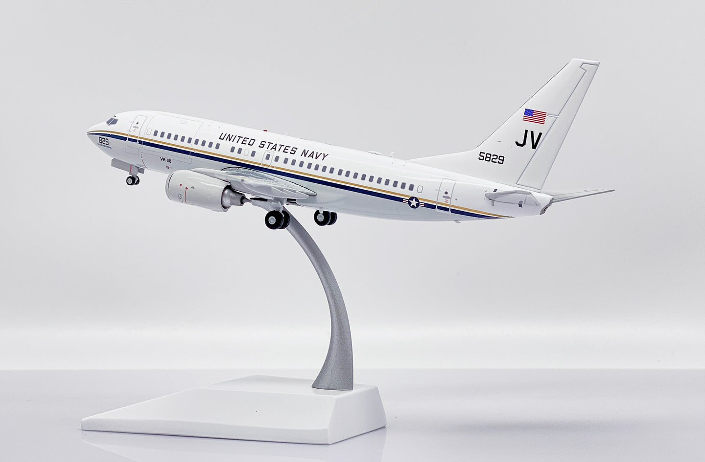 JC WINGS C-40A CLIPPER US NAVY REG: 165829
